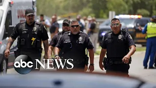 Gunman kills 19 children, 2 teachers at elementary school in Texas l ABCNL