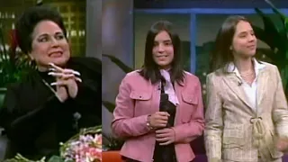 2009: Flor Silvestre presenta a sus nietas Susana Aguilar y Majo Aguilar, hijas de Toño Aguilar