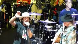 Pearl Jam & Neil Young THROW YOUR HATRED DOWN Live @ Bridge School Benefit Shoreline Mountain View