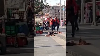 Limpia ancestral en el zócalo de la Cd. México