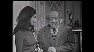 Gino Bramieri nello sketch dove scopre di non essere mai stato sposato