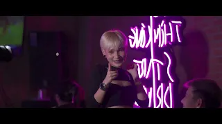 คึกคะนอง [JOOX Exclusive] - GENA DESOUZA x YOUNGOHM「@THE MOON BAR」