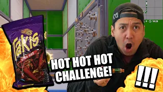 SUPER HOT TAKIS CHIPS DEATHRUN CHALLENGE I FORTNITE! (Greencom)