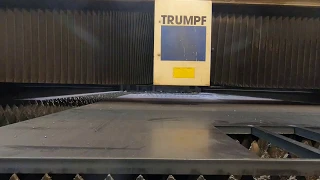 Cutting 20mm  Mild Steel. Trumpf Trumatic L4030 4kW. Year 2004