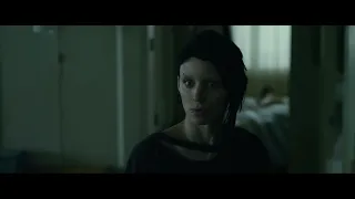Daniel Craig,Rooney Mara  in The Girl with the Dragon Tattoo - First meet (1)