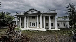 Inside The Gotti's ABANDONED Multi Million Dollar Mansion | John Gotti's Cars Left Behind