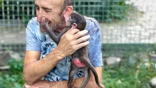 Ангелина и Люська висят на мне «гроздьями» и делят Влада)))