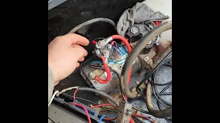 Dump Trailer pump motor not working. simple fix. replace the solenoid / switch.