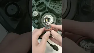 How to install the LED headlight bulb H8/H9/11 correctly?
