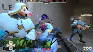 Team Fortress 2 pyro gameplay
