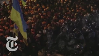 Ukraine Protests: Police Clash With Kiev Protesters | The New York Times