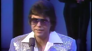 Ronnie Milsap performs “Smoky Mountain Rain” on Barbara Mandrell & the Mandrell Sisters TV Show