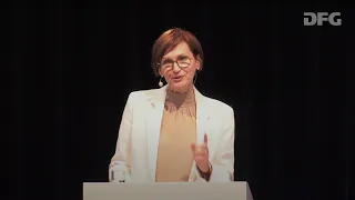 Grußworte von Bundesministerin Bettina Stark-Watzinger zur DFG-Festveranstaltung 2022