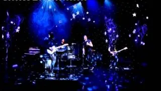 Coldplay-A sky full of stars-BBC Graham Norton show.