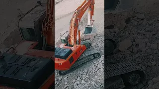 Heavy machinery, largest Hitachi excavator. Mining #shots #youtubeshorts 25.12.22