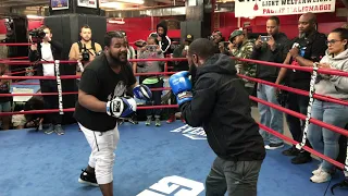 GARY RUSSEL JR INSANE SPEED ON MITTS FASTEST HANDS IN BOXING!