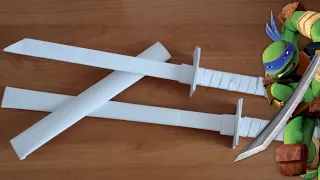 Как сделать оружие черепашки ниндзя Леонардо мечи из бумаги.