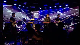 Oo - Up Dharma Down LIVE at 19 East