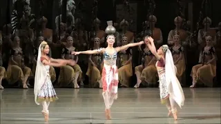 Furman  & Aziz (Vaganova) with Ustyuzhanina (MT) La Bayadere