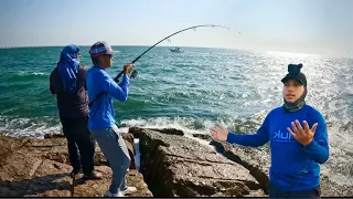 We Have NEVER Seen Anyone Catch This Before! Jetty Fishing!
