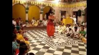 Padmashree Geeta Chandran at Radha Raman Temple 01 - Bharatanatyam