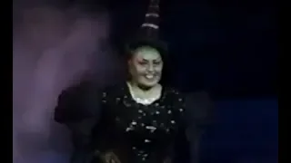 ROSEANNE in "Oz"