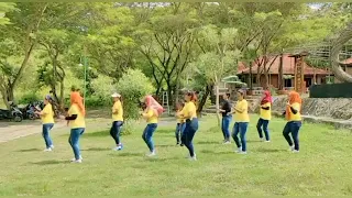 Koyo Jogja Istimewa Line Dance// Choreo Tya Paw// Demo by Khenes