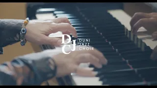 Duni Jazz Choir - Black or white [Official Video]