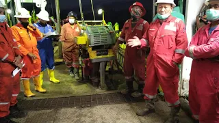 pre job safety meeting,untuk memulai pekerjaan casing drilling.dengan crew Schlumberger. 👍🙏