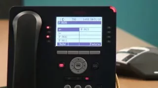 Answering calls on an Avaya handset