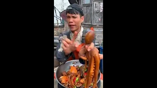 CHINESE SEAFOOD - FISHERMAN COOKING OCTOPUS DELICIOUS EVER!