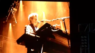 A-HA LIVE IN PARIS 01 04 16 "STAY ON THESE ROADS"