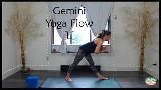 Gemini Yoga Flow - A 25-minute beginner friendly Hip Opener Vinyasa