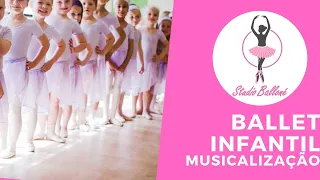 Musicalização infantil com a música "A bailarina - Lucinha Lins" Studio Balloné