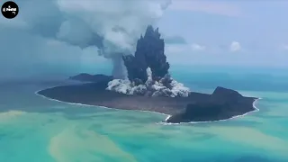 Volcano Eruption Under Sea - Tsunami Warning, Volcano Eruption Tonga| FreeFall