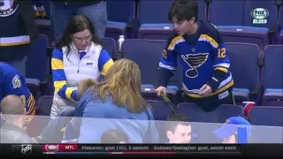 Tarasenko and young fans