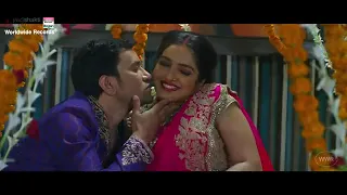 KISSING Dinesh Lal Yadav, Aamrapali Dubey, Kajal Raghwani   AASHIK AAWARA  Jhumk