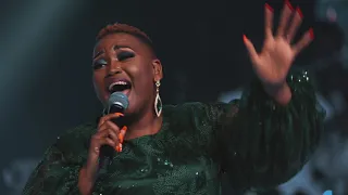 Ntokozo Mbambo - Oh Come Let Us Adore Him (Live at Emperor's Palace)