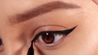 LA MEILLEURE ASTUCE POUR UN EYELINER PARFAIT POUR TOUTES FORMES DE YEUX