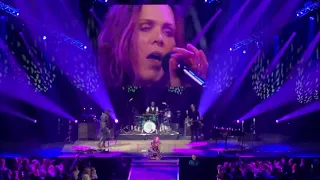 Amazing Beth Hart sings 'Caught Out in the Rain' AFAS Live Amsterdam❌❌❌