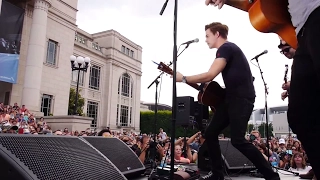 Hunter Hayes Surprise Performance | CMA Fest 2014 | CMA