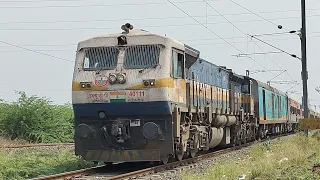 Moula Ali WDP4D Coming Down Hill with 22723 H.S. Nanded - Shri Ganganagar SF Express.