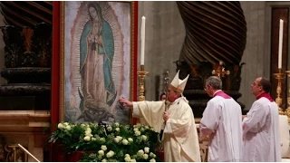 CANTO A LA GUADALUPANA EN MISA DEL PAPA 12 DICIEMBRE 2014