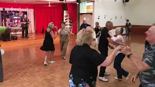 Terrigal Seniors Rock`n`Roll with Dave