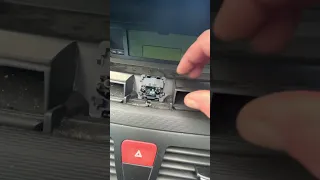 Citroen C4 grand Picasso electric hand brake button change