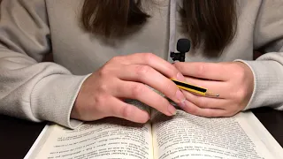 ASMR - Read with Me in Italian🇮🇹 (inaudible whispering,mouth sounds,tracing,page flipping)