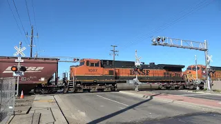 BNSF 3823 Manifest Train With 2 H1's North - E Hazelton Ave. Railroad Crossing, Stockton CA