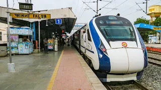 12461 Jodhpur Sabarmati Vande Bharat Exp Approaching Falna Station:Indian Railway