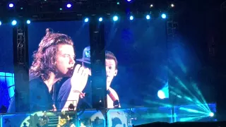 LITTLE THINGS - ONE DIRECTION (ON THE ROAD AGAIN TOUR MANILA, 03-22-15)
