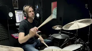 BROOKS WACKERMAN plays to a contagious loop..